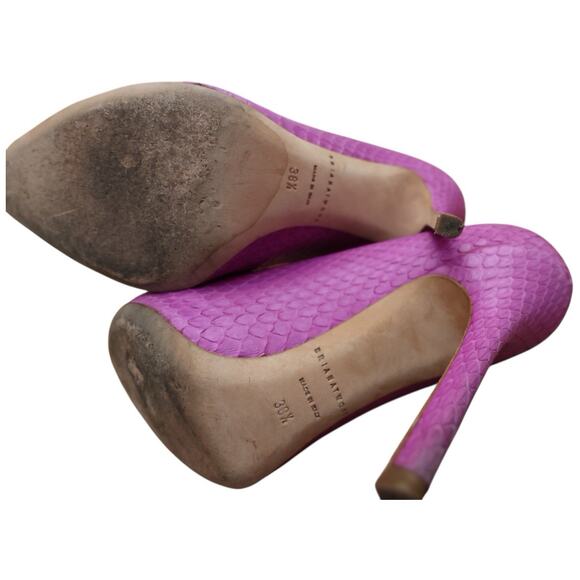 Brian Atwood Fuschia Purple Besame Snake Skin Pumps 38.5 - Picture 13 of 15